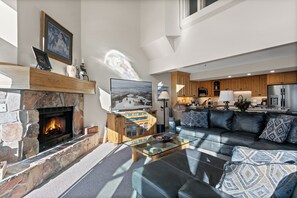 Appart'hôtel, 4 chambres | Coin séjour