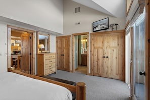 Condo, 4 Bedrooms - Queen Esther at Deer Valley Resort - Four Bedroom Condo with Hot Tub #2447 4 Condo (Park City)