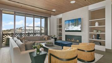 Condo, 3 quartos | Área de estar | Smart TV