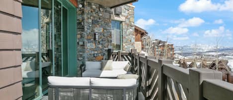 Condo, 3 Bedrooms | Terrace/patio