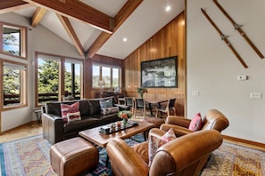 Condo, 2 Bedrooms | Living area