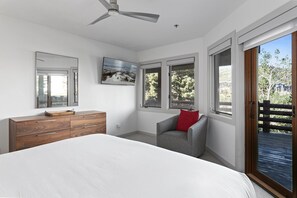 2 bedrooms, iron/ironing board, free WiFi