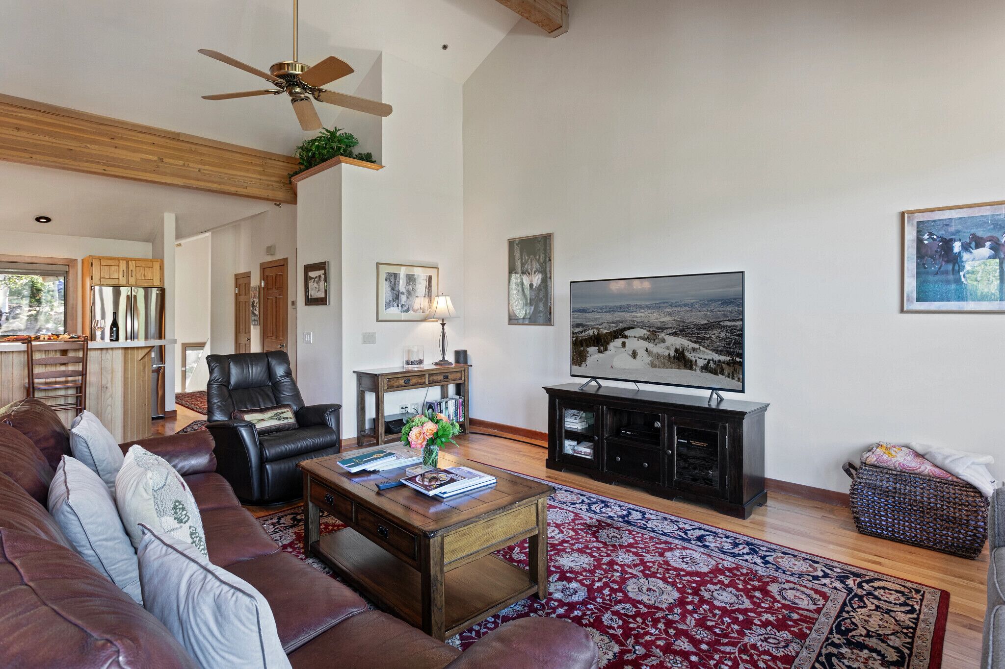 Condo, 2 Bedrooms | Living area | Smart TV