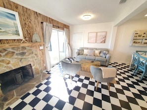 House, 3 Bedrooms | Living area