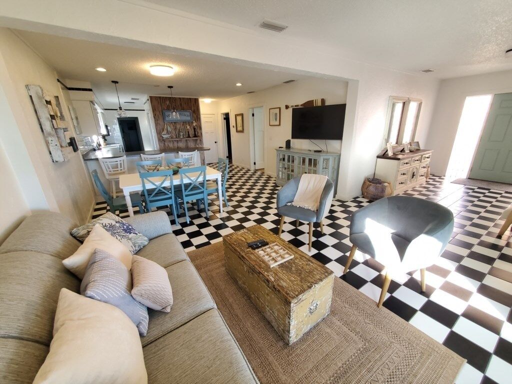 House, 3 Bedrooms | Living area