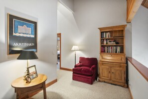 Condo, 4 Bedrooms | Interior