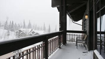 Kondominium, 2 kamar tidur | Halaman properti