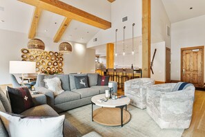 Apartment, 4 Schlafzimmer | Wohnbereich