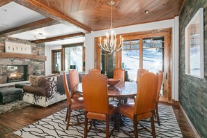 Condo, 3 habitaciones | Restaurantes