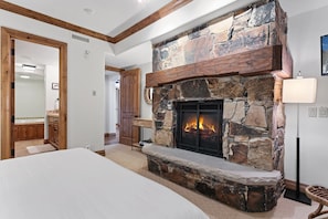 Condo, 4 Bedrooms