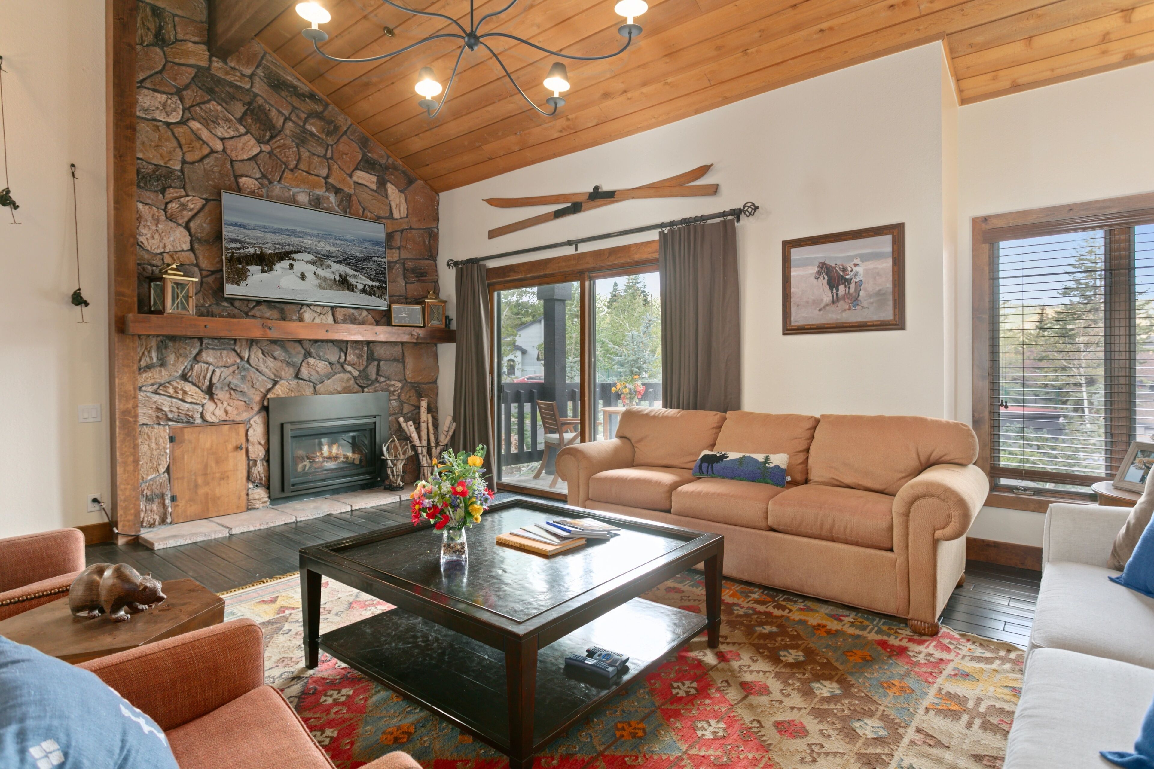 Daire, 3 Yatak Odası | Oturma alanı | Akıllı televizyon 