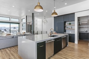 Casa, 6 camere da letto | Interni