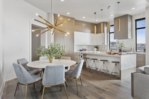 House, 5 Bedrooms | Dining - 11494 N Ursa Circle- Skyridge 5 Bedroom Home W/ Hot Tub by Deer Valley Resort (Heber City)