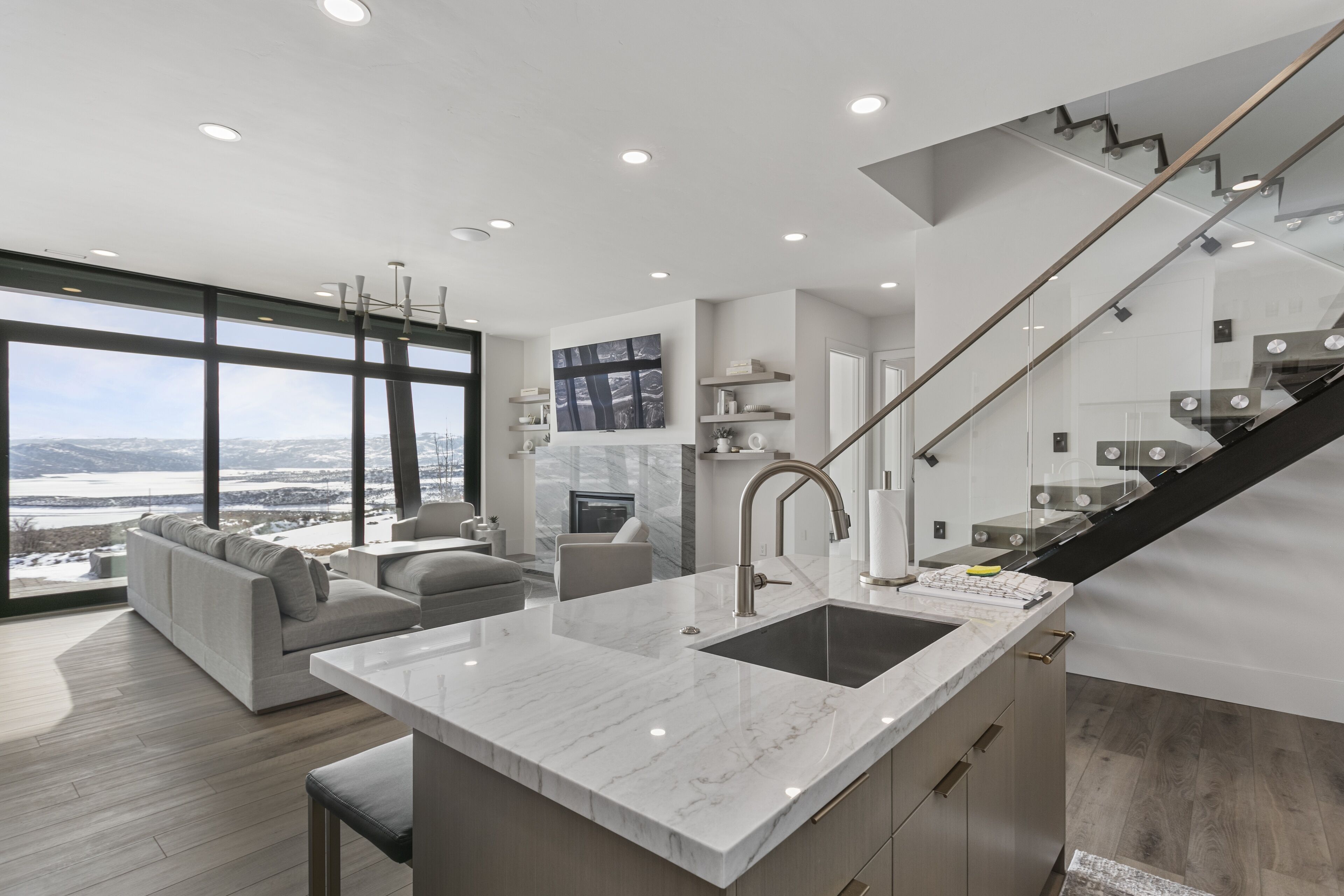 House, 5 Bedrooms | Interior