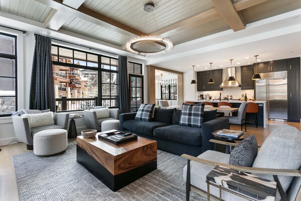 Condo, 3 habitaciones | Área de sala de estar