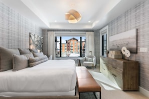 Condo, 3 Bedrooms