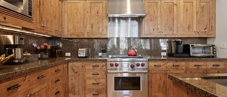 Fridge, oven, coffee/tea maker, toaster