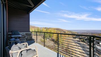 Condo, 4 quartos | Área da propriedade