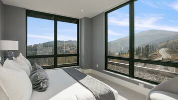 Condo, 4 quartos | 4 quartos, ferros/tábuas de passar roupa, Wi-Fi de cortesia