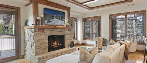 Condo, 3 Bedrooms | Living area | Smart TV