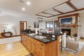 Condo, 3 Bedrooms | Interior - 106 - Three Bedroom Shooting Star 3 Condo (Park City)