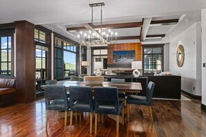 Apartment, 3 Schlafzimmer | Speisen