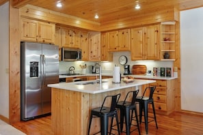 Private kitchen - 301 - Three Bedroom Condo with Spa Bristlecone by Deer Valley Resort (Park City)