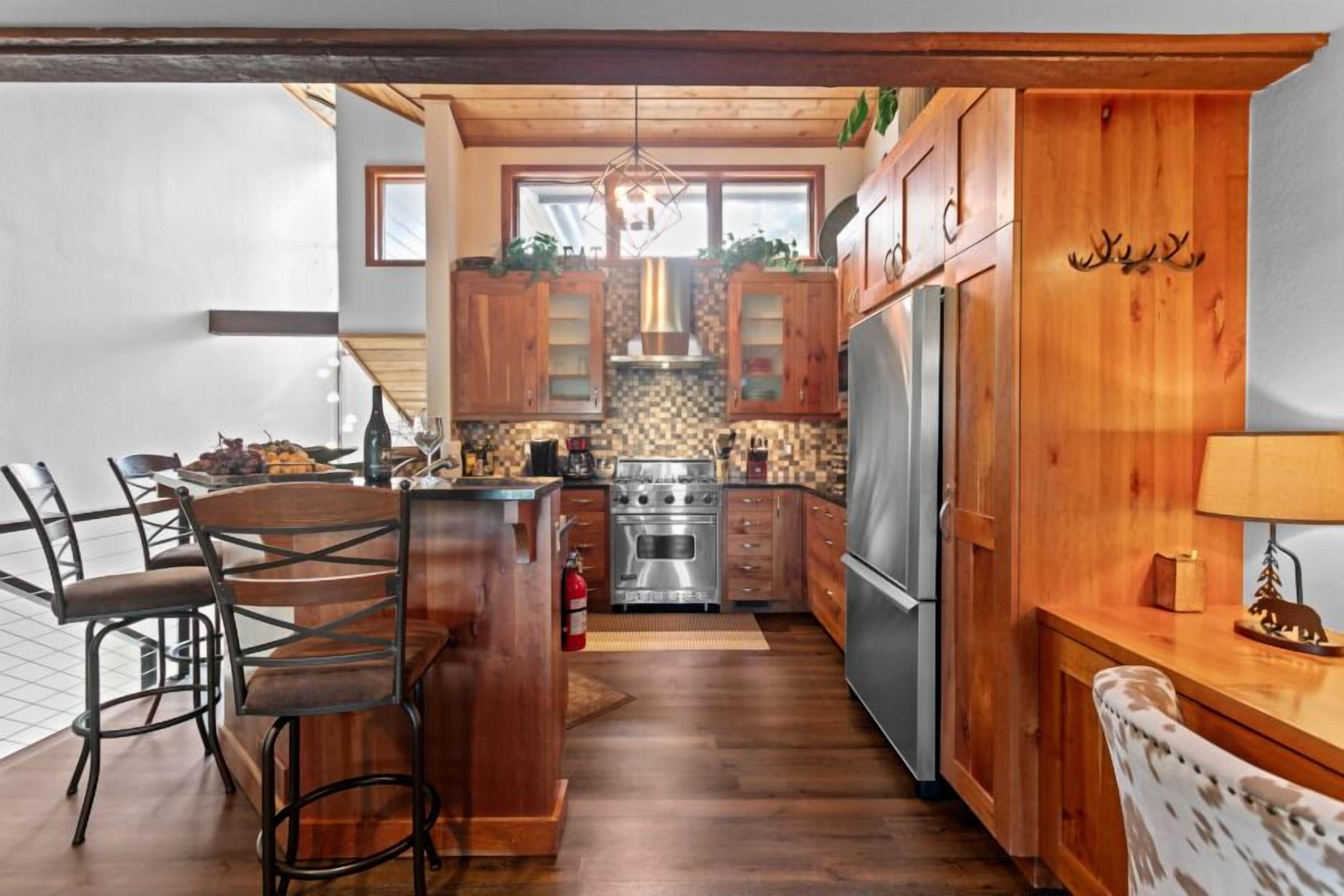 Condo, 3 Bedrooms | Private kitchen | Coffee/tea maker, fridge, oven, toaster