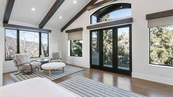 Maison, 4 chambres | Intérieur