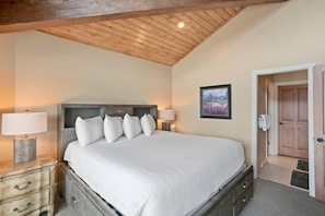 Condo, 1 Bedroom