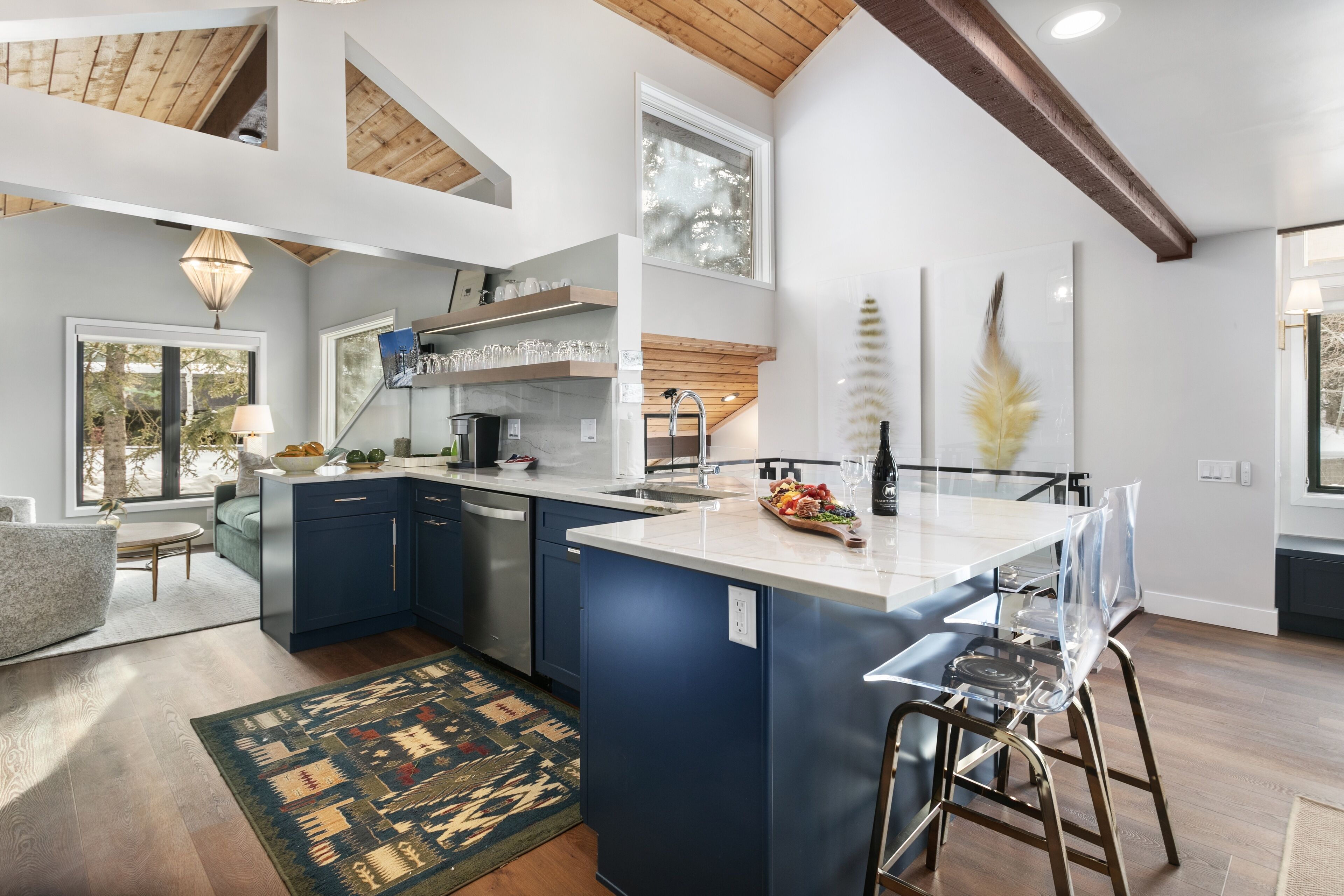 Condo, 3 Bedrooms | Private kitchen | Fridge, oven, coffee/tea maker, toaster