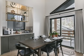 Condo, 3 Bedrooms | Dining