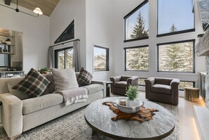 Condo, 3 Bedrooms | Living area | Smart TV