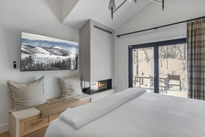 Condo, 3 Bedrooms | 3 bedrooms, iron/ironing board, free WiFi