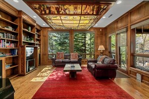 House, Multiple Bedrooms | Living area