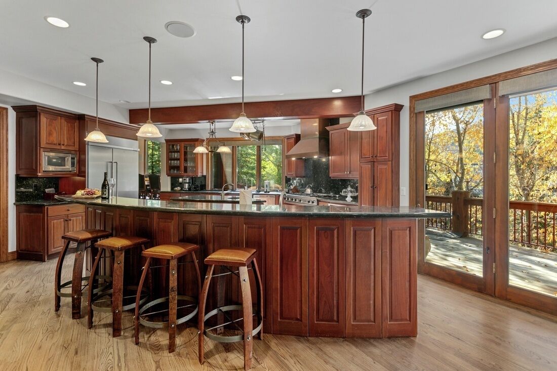 House, Multiple Bedrooms | Private kitchen | Fridge, oven, coffee/tea maker, toaster