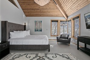 Condo, 4 Bedrooms
