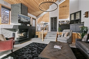 Condo, 4 Bedrooms | Living area
