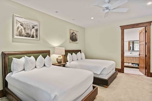 Condo, 4 Bedrooms