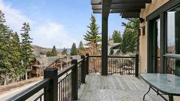 Apartamento, 4 habitaciones | Jardines del alojamiento