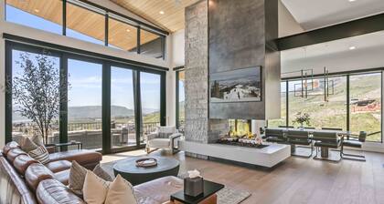 1868 W SkyRidge Drive 4 Bedroom Home with Hot Tub 4 Home