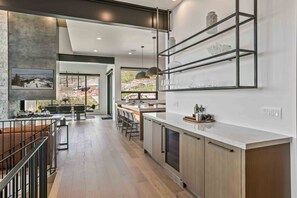 House, 4 Bedrooms | Interior
