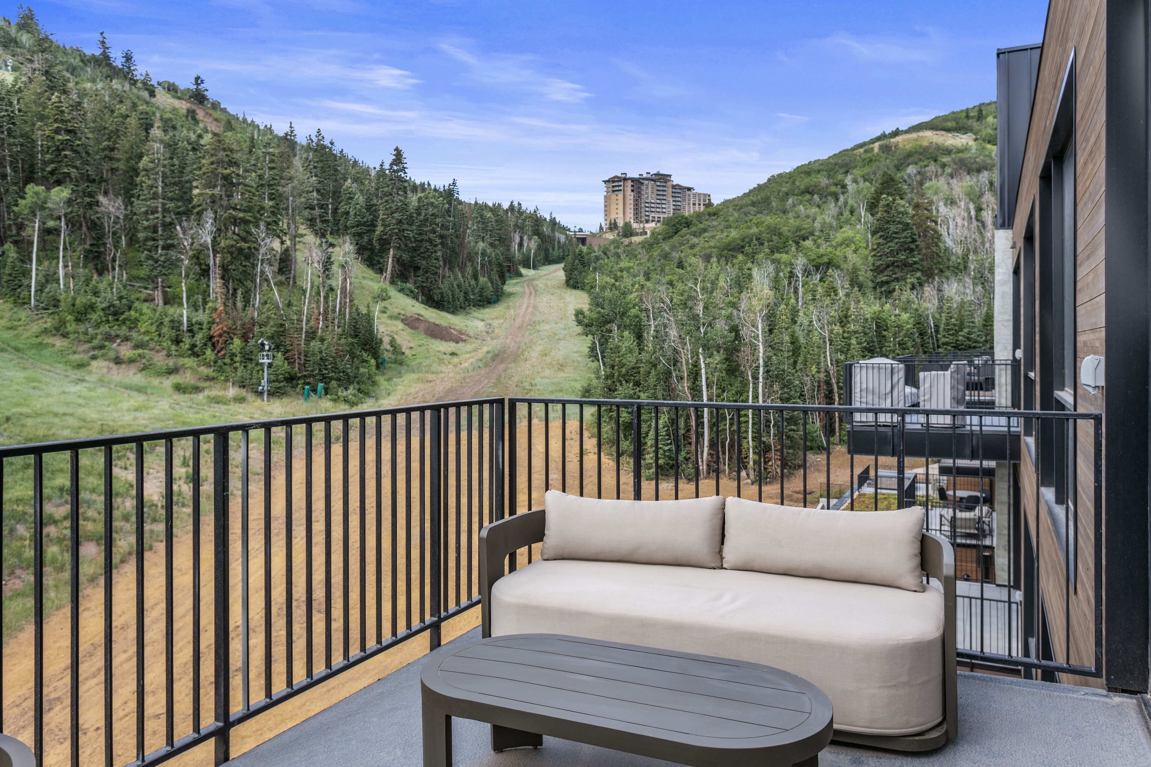 Condo, 3 Bedrooms | Property grounds