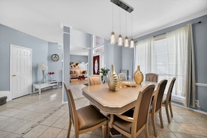 Huis, 4 slaapkamers | Dineren