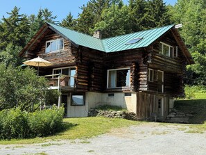 Exterior - Mountain Log Home w/Amazing View! Foliage Awaiting (Hancock)
