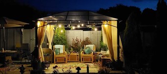 Beautiful House in Co. Sligo with Private Bar, Pool Table & Guided Minivan Tours
