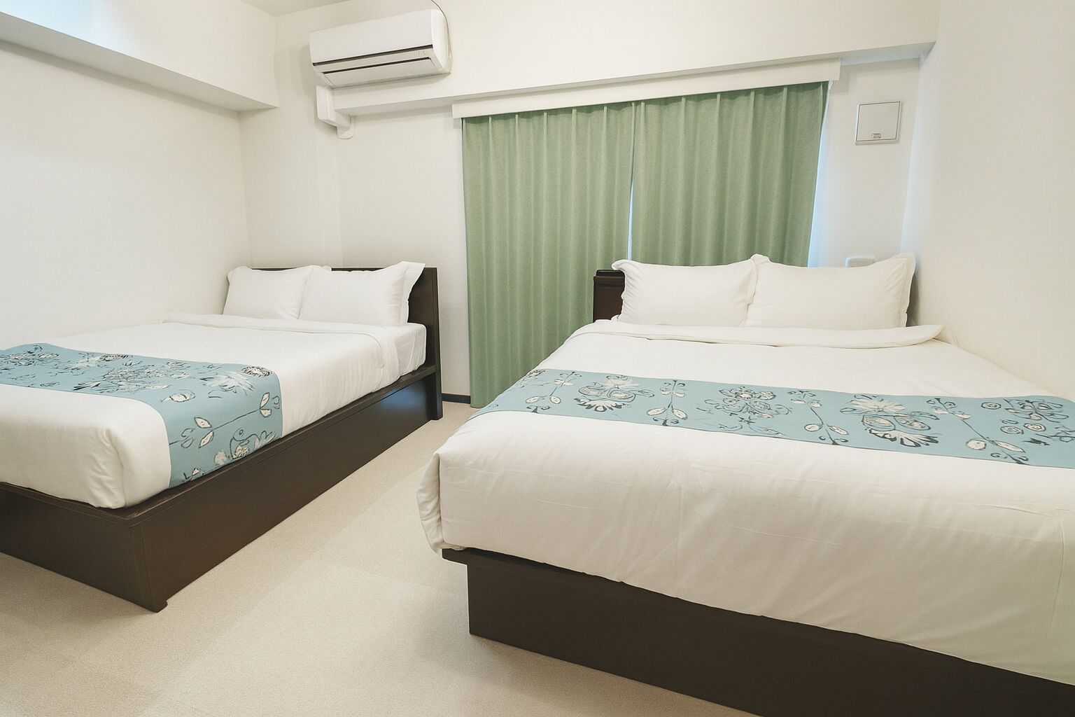 시티 더블룸, 발코니 | 책상, 노트북 작업 공간, 암막 커튼, 다리미/다리미판