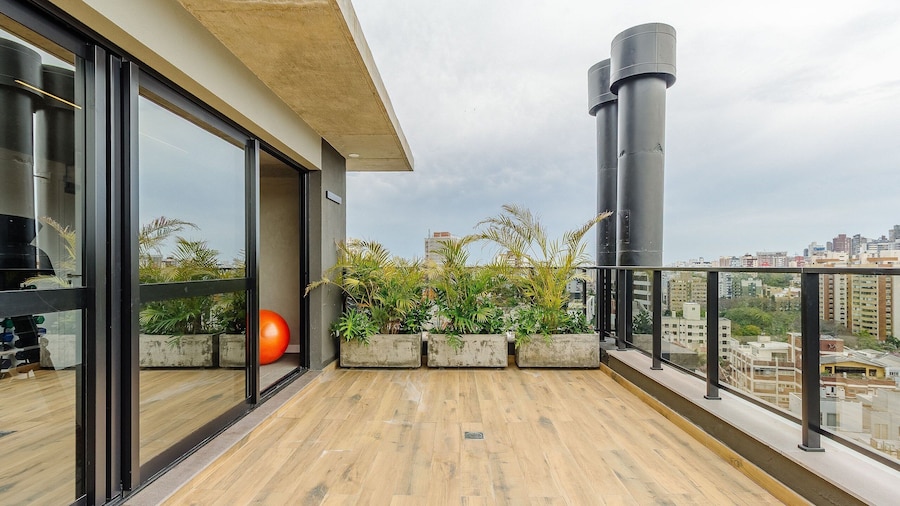 Apartment in Condominium With Gym in PoA - Ips0701