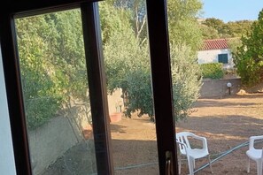 Interior - The Scola of Pirazzolu Retreat (Olbia)