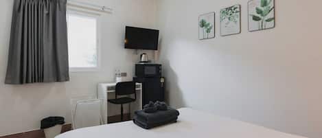 Chambre Standard | Bureau, rideaux occultants, chambres insonorisées